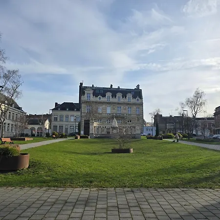 Hypercentre 301 +wifi+independant+ Cuisine Toilette Salle De Bain Privative * Valenciennes